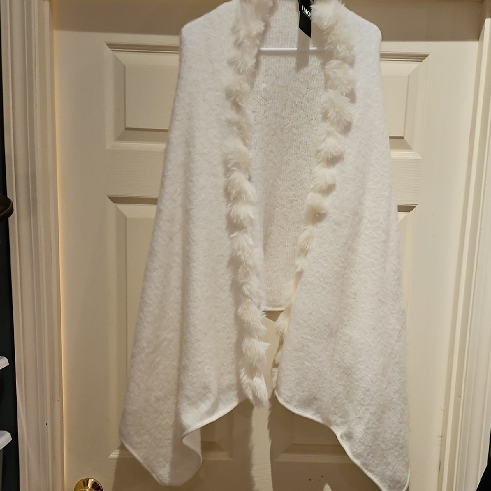 INC International Concepts Ivory Shawl with Faux Fur